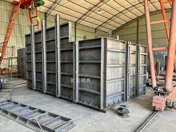 現(xiàn)澆箱變基礎(chǔ)模具|箱式變電站基礎(chǔ)模具